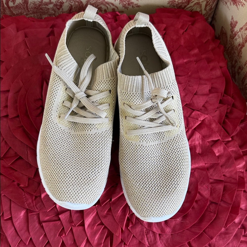 Women's Cream Athletic Shoes